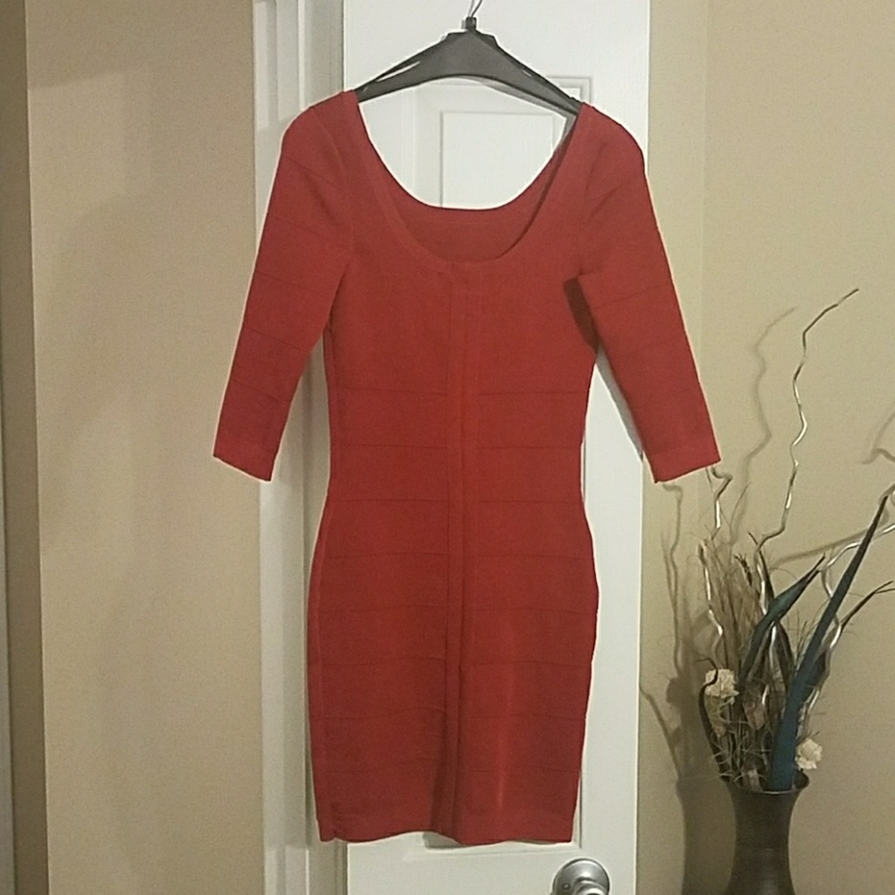Dress - Picture 2 of 2